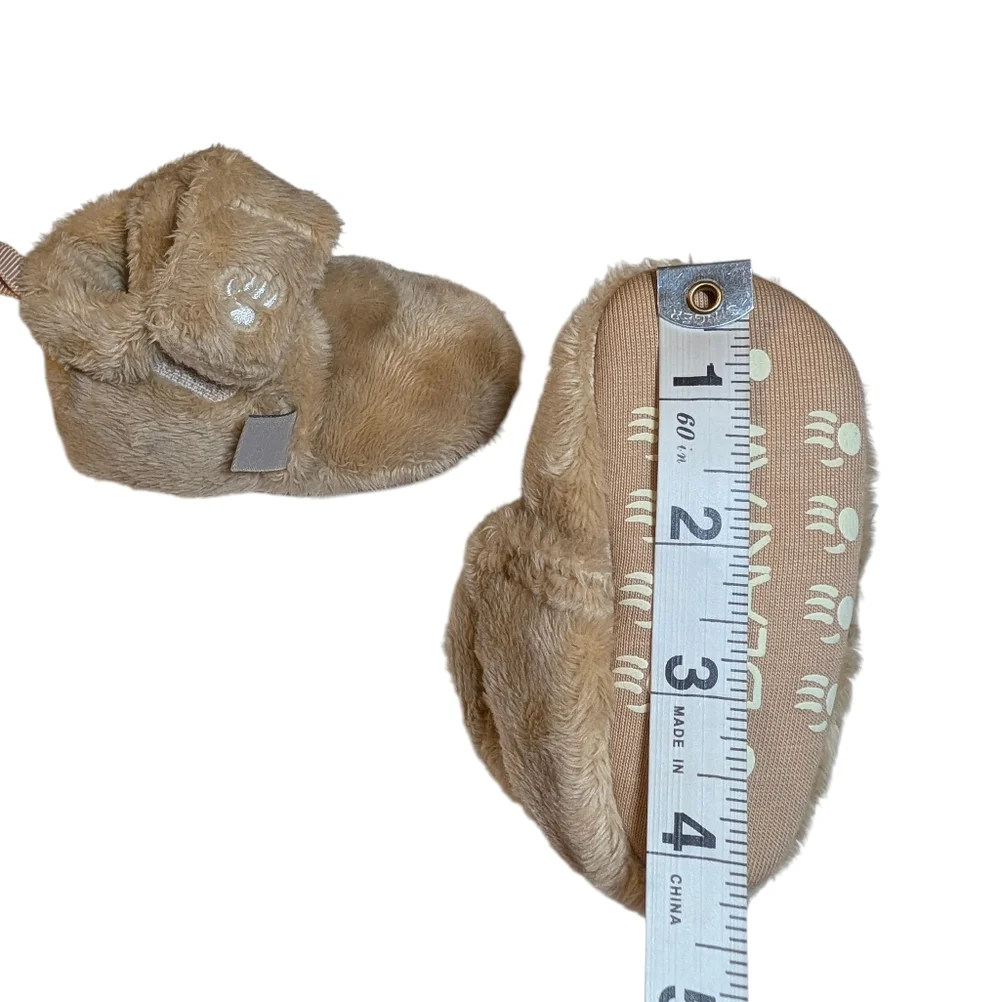 Bearpaw Fuzzy Baby Slippers Size 3 (6 to 9 months)